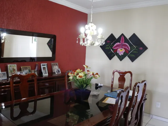 Casa com 320m² 4 quartos e 3 banheiros, à venda, no bairro Itatiaia em Belo Horizonte