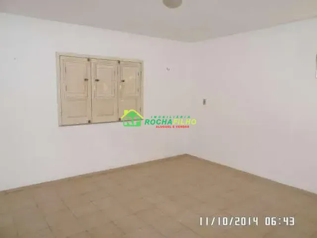 Casa com 100m² 3 quartos e 1 banheiro, à venda, no bairro Aeroporto em Teresina