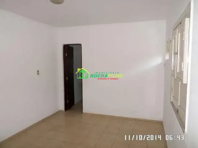 Casa com 100m² 3 quartos e 1 banheiro, à venda, no bairro Aeroporto em Teresina