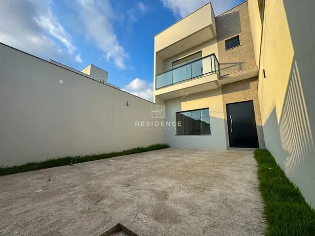 Casa 4 quartos e 2 banheiros, à venda, no bairro Jardim Belvedere em Volta Redonda