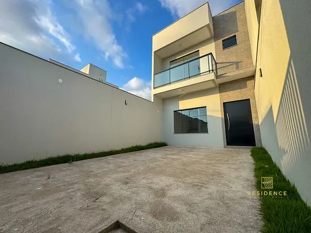 Casa 4 quartos e 2 banheiros, à venda, no bairro Jardim Belvedere em Volta Redonda
