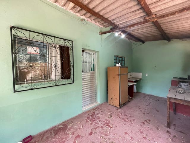Casa 2 quartos e 1 banheiro, à venda, no bairro Bom Destino em Santa Luzia