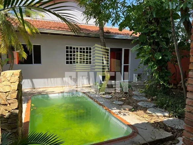 Casa com 300m² 3 quartos e 2 banheiros, à venda, no bairro Residencial Parque Granja Cecília A em Bauru