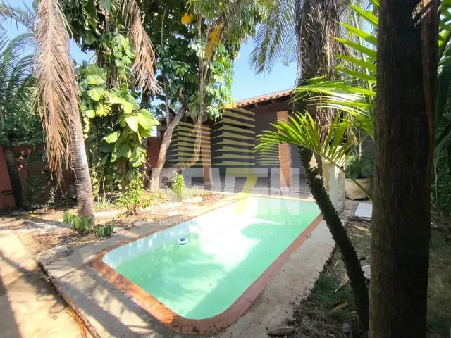 Casa com 300m² 3 quartos e 2 banheiros, à venda, no bairro Residencial Parque Granja Cecília A em Bauru