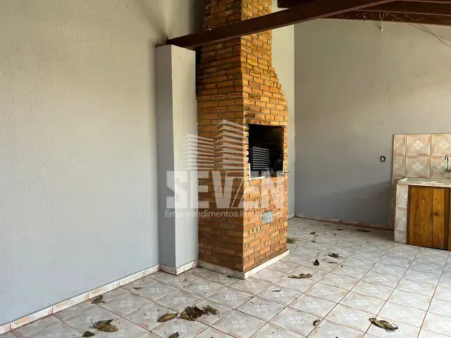 Casa com 300m² 3 quartos e 2 banheiros, à venda, no bairro Residencial Parque Granja Cecília A em Bauru