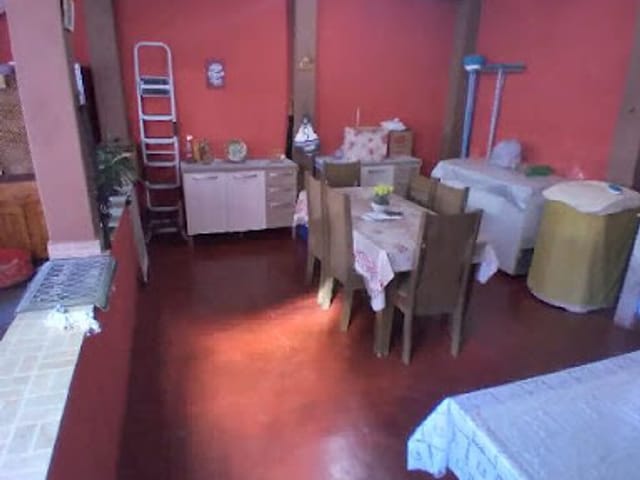Casa com 170m² 4 quartos e 2 banheiros, à venda, no bairro Centro em Córrego do Bom Jesus