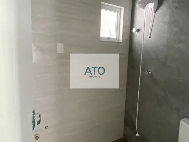 Casa 3 quartos e 2 banheiros, à venda, no bairro centro em Tijucas