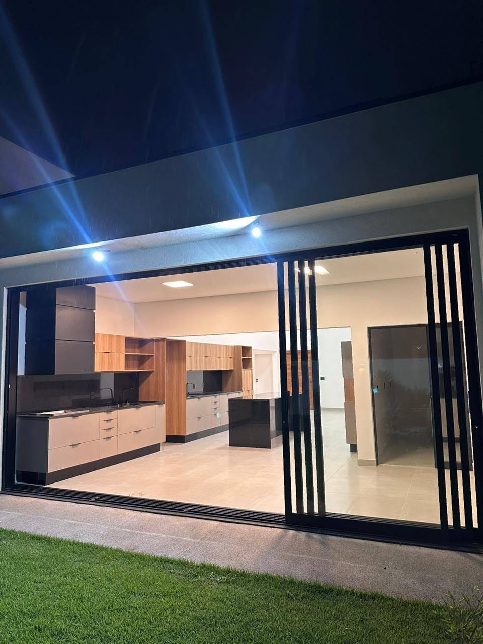 Casa, 3 quartos, 180 m² - Foto 1