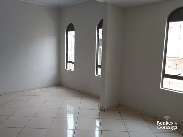 Casa 4 quartos e 3 banheiros, à venda, no bairro Jardim Itaipu em Maringá
