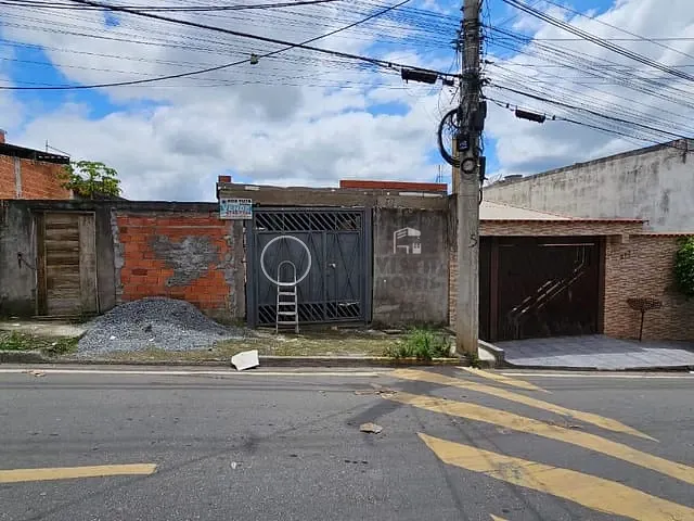 Casa 2 quartos e 1 banheiro, à venda, no bairro Jardim Margareth em Suzano