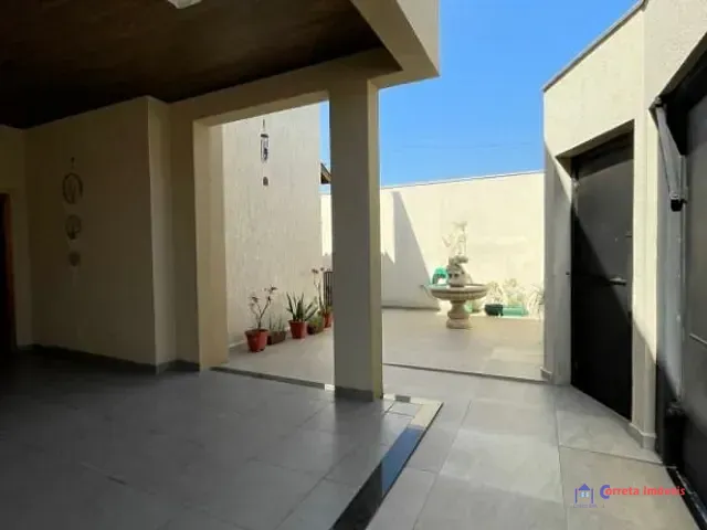 Casa 3 quartos e 1 banheiro, à venda, no bairro Ipê em Três Lagoas