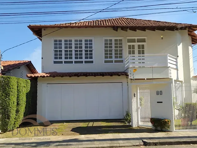 Casa com 377m² 5 quartos e 4 banheiros, para alugar, no bairro Cariru em Ipatinga