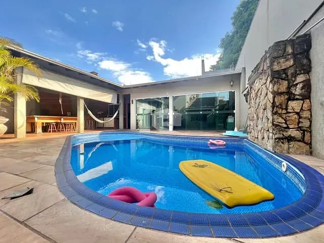 Casa com 364m² 3 quartos e 3 banheiros, à venda, no bairro Jardim Santa Monica em Rolândia