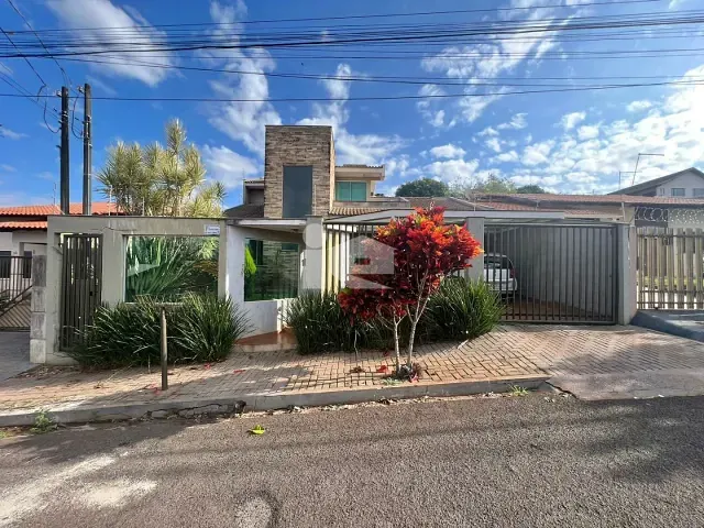 Casa com 364m² 3 quartos e 3 banheiros, à venda, no bairro Jardim Santa Monica em Rolândia