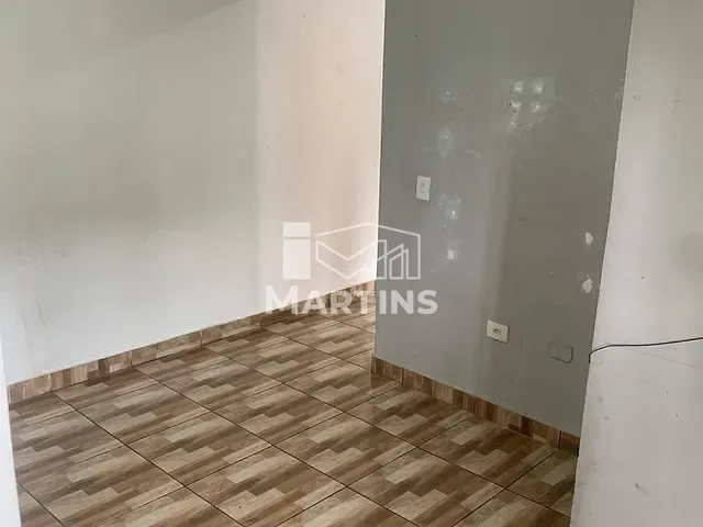 Casa 2 quartos e 1 banheiro, para alugar, no bairro Jardim Sílvia em Embu das Artes