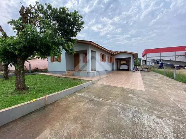 Casa com 110m² 3 quartos e 1 banheiro, à venda, no bairro Canabarro em Teutônia