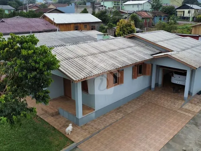 Casa com 110m² 3 quartos e 1 banheiro, à venda, no bairro Canabarro em Teutônia