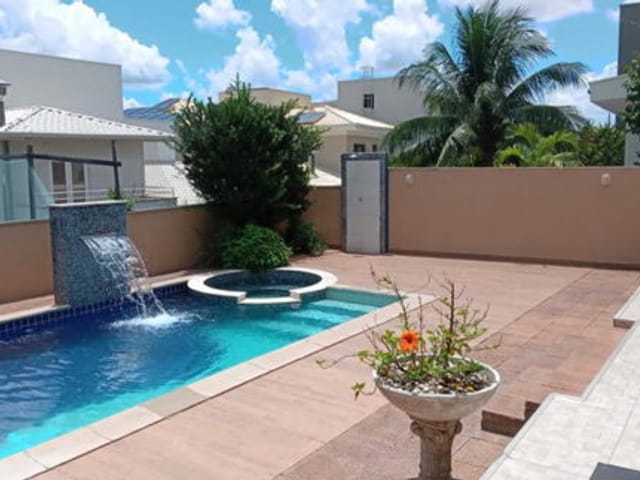 Casa com 462m² 5 quartos e 5 banheiros, à venda, no bairro Condomínio Florais Cuiabá Residencial em Cuiabá