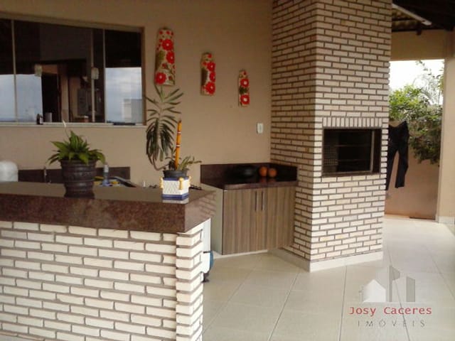Casa com 462m² 5 quartos e 5 banheiros, à venda, no bairro Condomínio Florais Cuiabá Residencial em Cuiabá