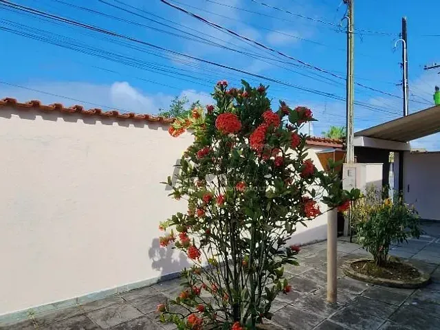 Casa com 200m² 2 quartos e 2 banheiros, à venda, no bairro Belas Artes em Itanhaém