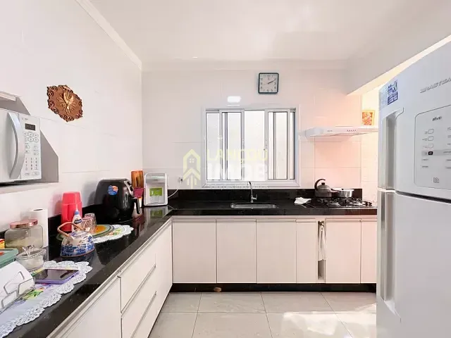 Casa 2 quartos e 1 banheiro, à venda, no bairro Parque Residencial Jundiaí em Jundiaí