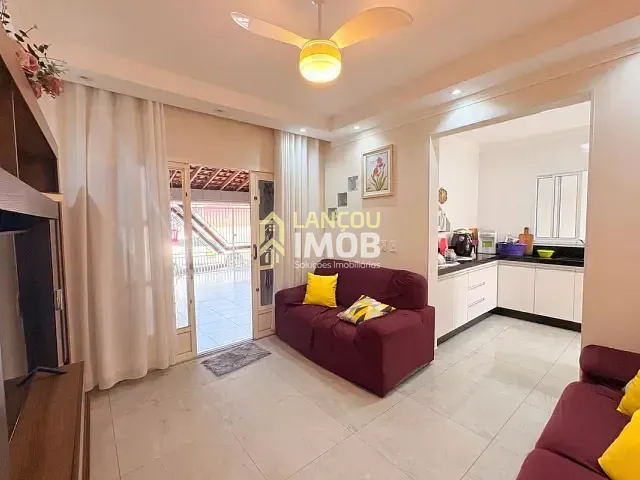 Casa 2 quartos e 1 banheiro, à venda, no bairro Parque Residencial Jundiaí em Jundiaí
