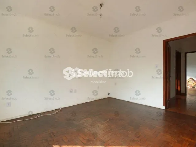 Casa com 209m², para alugar, no bairro Vila Bocaina em Mauá