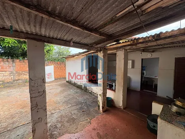 Casa com 200m² 2 quartos e 1 banheiro, à venda, no bairro Vila São Jorge em Ituverava