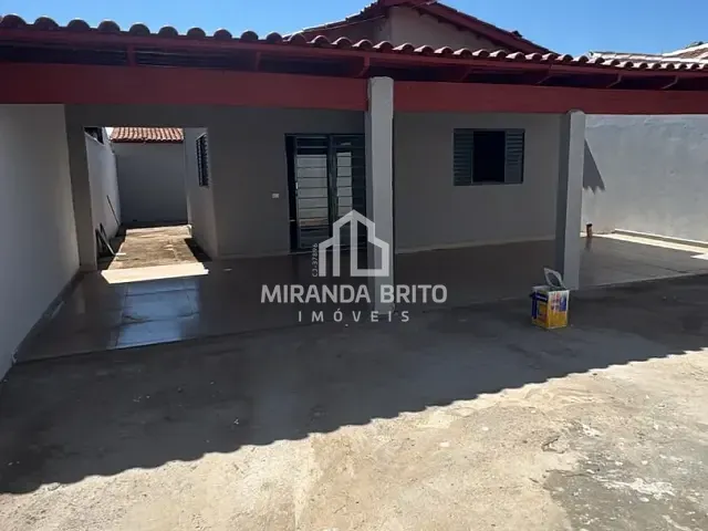 Casa 2 quartos e 1 banheiro, à venda, no bairro Setor Central em Guapó