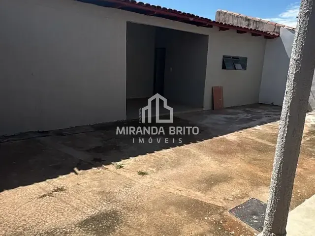 Casa 2 quartos e 1 banheiro, à venda, no bairro Setor Central em Guapó