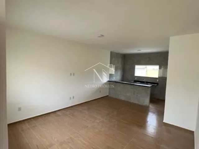 Casa 2 quartos e 1 banheiro, à venda, no bairro Itapeba em Maricá
