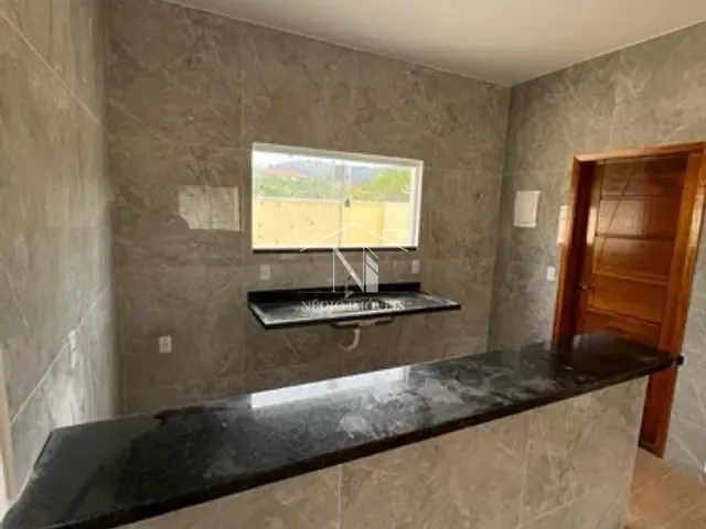 Casa 2 quartos e 1 banheiro, à venda, no bairro Itapeba em Maricá