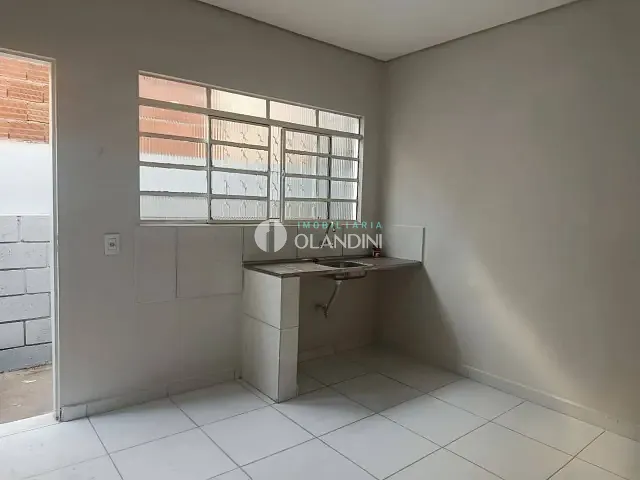 Casa com 100m² 1 quarto e 1 banheiro, para alugar, no bairro Jardim dos Ipês em Artur Nogueira