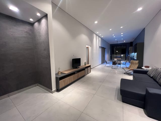 Casa com 250m² 3 quartos e 4 banheiros, à venda, no bairro Jacaré em Cabreúva