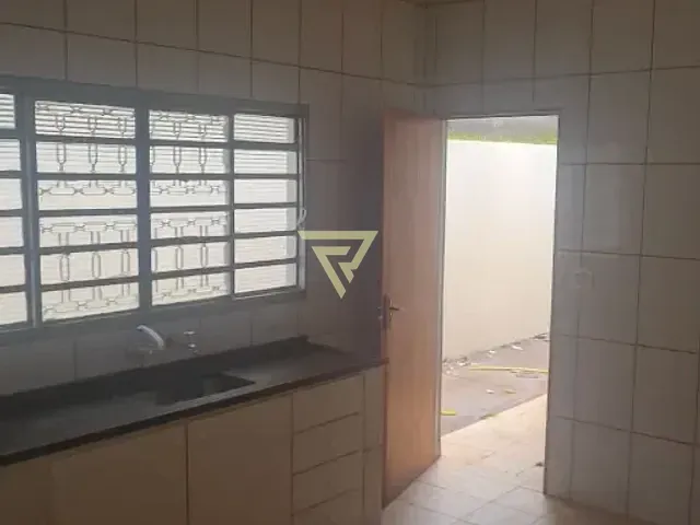Casa com 150m² 2 quartos e 1 banheiro, à venda, no bairro Jardim Piratininga em Ribeirão Preto