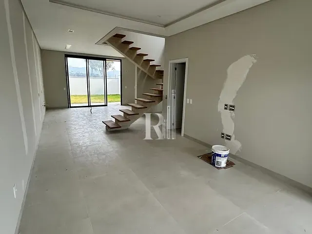 Casa 3 quartos e 2 banheiros, à venda, no bairro Areias em Tijucas