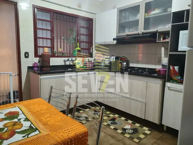 Casa com 429m² 3 quartos e 3 banheiros, à venda, no bairro Novo Jardim Pagani em Bauru