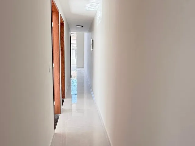 Casa 2 quartos e 1 banheiro, à venda, no bairro Recreio em Rio das Ostras