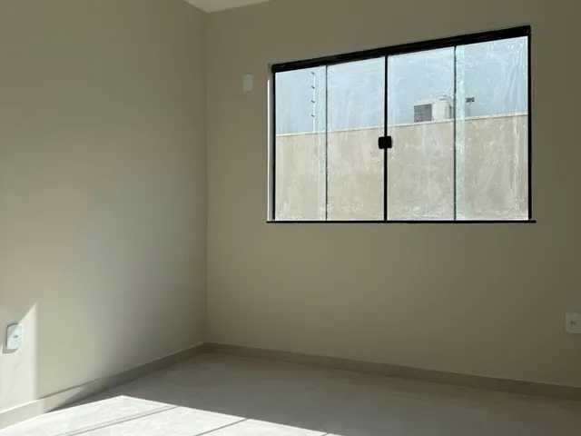 Casa 2 quartos e 1 banheiro, à venda, no bairro Recreio em Rio das Ostras