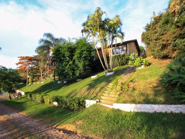 Casa com 5022m² 3 quartos e 3 banheiros, à venda, no bairro Centro Industrial Raphael Diniz em Bragança Paulista