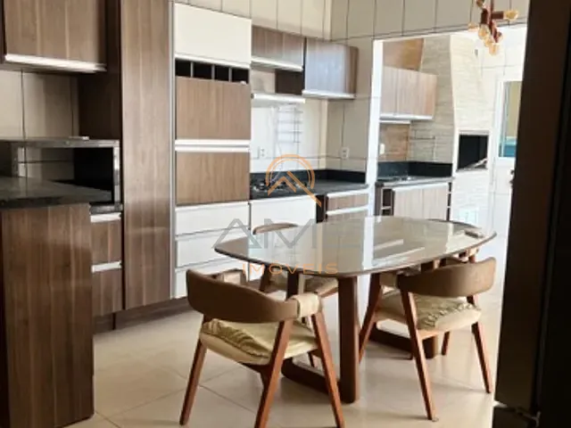 Casa 3 quartos e 2 banheiros, à venda, no bairro Fragata em Pelotas