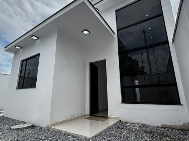 Casa com 100m² 3 quartos e 2 banheiros, à venda, no bairro Chácara Marielia  em Rio das Ostras