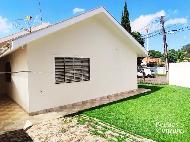 Casa com 226m² 3 quartos e 2 banheiros, à venda, no bairro Conjunto Habitacional Requião em Maringá
