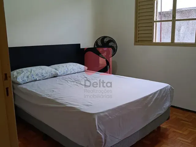 Casa 3 quartos e 1 banheiro, à venda, no bairro Vila Steola em Pirassununga