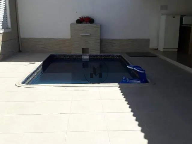 Casa com 300m² 3 quartos e 3 banheiros, à venda, no bairro Jardim Bela Vista em Guaratinguetá