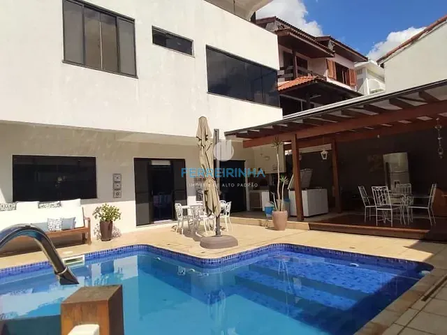 Casa com 344m² 4 quartos e 4 banheiros, à venda ou para alugar, no bairro Urbanova em São José dos Campos