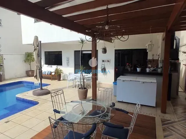 Casa com 344m² 4 quartos e 4 banheiros, à venda ou para alugar, no bairro Urbanova em São José dos Campos