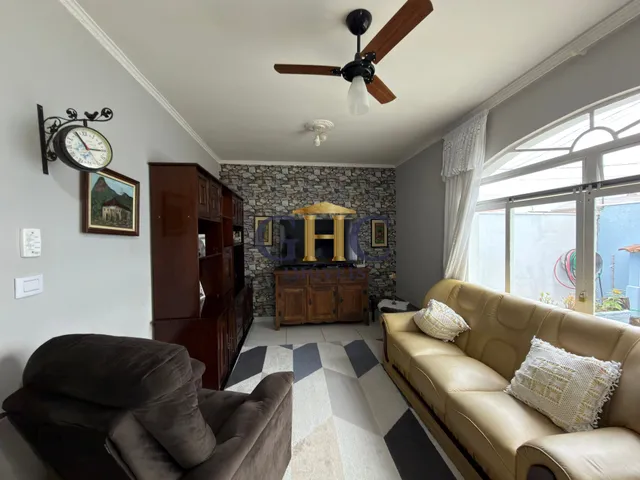 Casa com 279m² 2 quartos e 3 banheiros, à venda, no bairro Jardim Luar em Salto de Pirapora