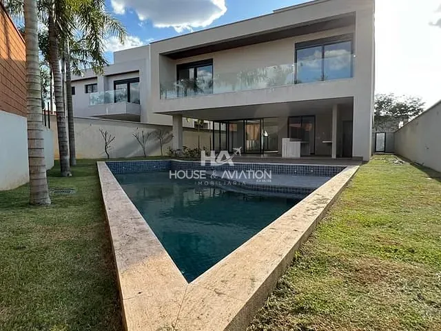 Casa com 661m² 5 quartos e 6 banheiros, à venda, no bairro Residencial Alphaville Flamboyant em Goiânia