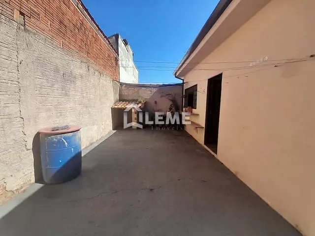 Casa com 160m² 2 quartos e 1 banheiro, à venda, no bairro Conjunto Habitacional Nelson Niero em Mococa